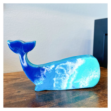 Mini Resin Standing Whale (5