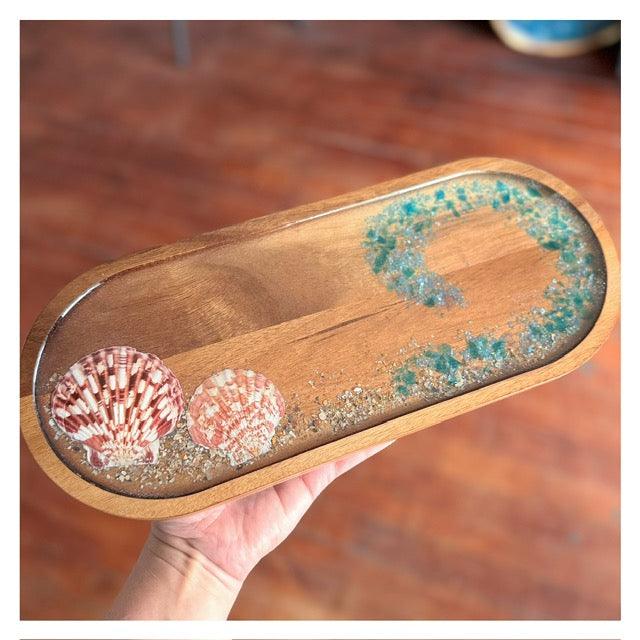 Seascape Wave & Shells w/Resin Top 14x6