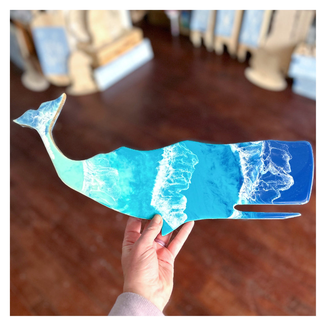 Resin Whale Ocean Blues 18
