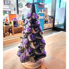 10/5/2025 - Sunday (11am) Halloween & Christmas Ceramics Workshop! *KID FRIENDLY* ($30-$100)