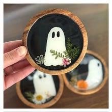 10/12/2025- Sunday (3pm) Sunday Funday: DIY Resin Coasters Workshop