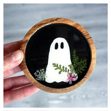 10/12/2025- Sunday (3pm) Sunday Funday: DIY Resin Coasters Workshop