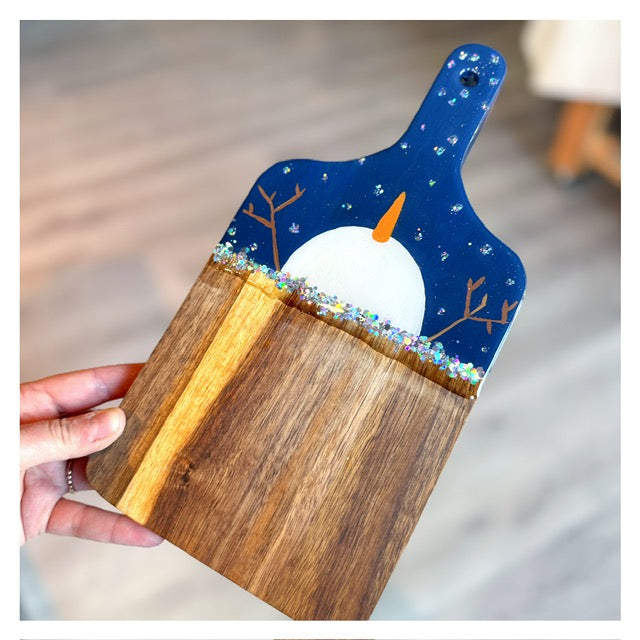 Mini Cutting Board w/Snowman & Sparkle and Clear Resin Top