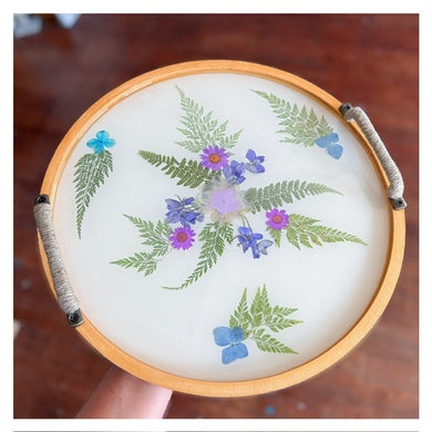 10/15/2024- Tuesday (6:30pm) Resin Pressed Flower Boards & Trays Workshop! ($68-$85)