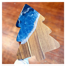 11/16/2025 - Sunday (3pm) Sunday FUNday Intro to Resin Pour Workshop ($50-$85)