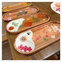 11/23/2024 - Saturday (1:30pm) Resin & Pressed Flowers - OPEN POUR Workshop!