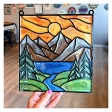 10/14/2026 - Wednesday (6:30pm) Resin Sun Catchers Workshop!