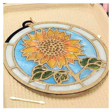 6/12/2025 - Thursday (6:30pm) Resin Sun Catchers Workshop!
