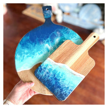 12/19/2023 - Tuesday (6:30 or 7pm) DIY Resin Art Acacia Wood Cutting Board Workshop!