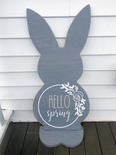 4/3/2025 - Thrusday (6:30pm) Spring & Easter Themed Projects! ($40-$65)
