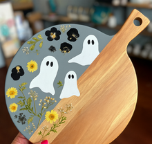10/3/2025 - Friday (7pm) BOO-tanical Resin Creations 👻🌸 ($50-$68)