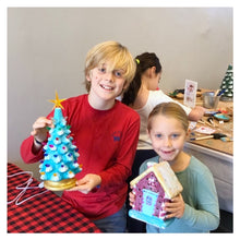 11/11/2024 - Monday (1pm) Parent & Kids Holiday Projects - Ceramics, Wood Signs & Countdown ($25-$75)