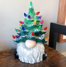 11/11/2024 - Monday (1pm) Parent & Kids Holiday Projects - Ceramics, Wood Signs & Countdown ($25-$75)